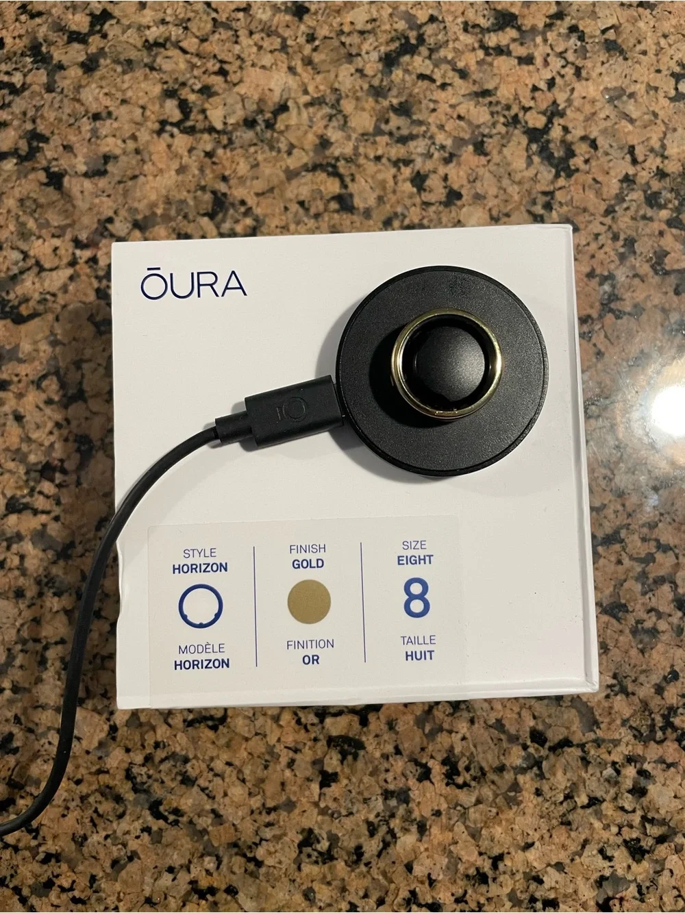 Oura Gold Horizon Smart Ring with Charging Dock